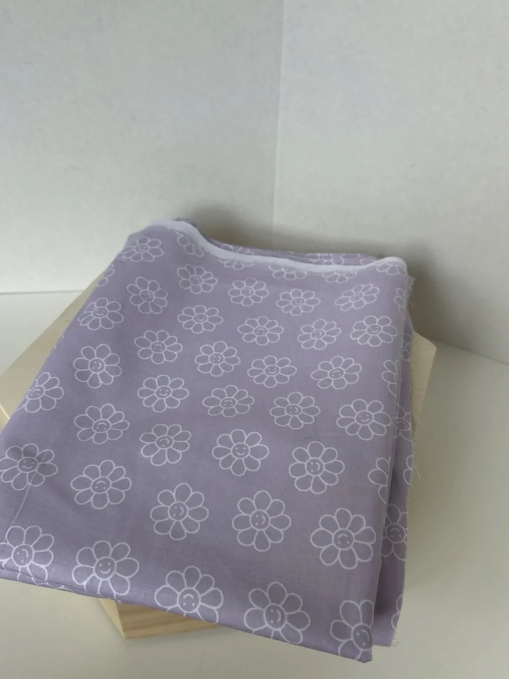 2 Yards Joann Fabrics Discontinued Soft Lavender Daisy Print Cotton Fabric